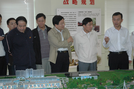 山西省交通运输管理局考察团领导莅临集团参观考察