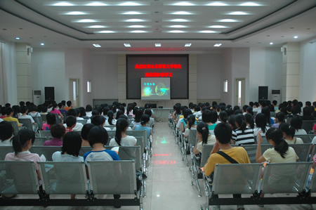 山东师范大学师生到集团参观学习
