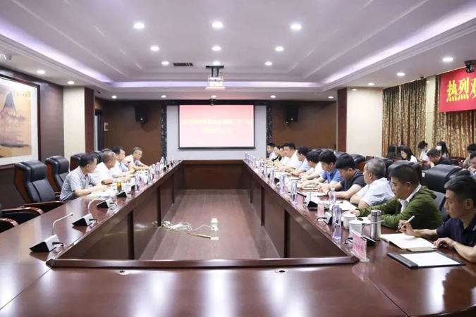 区政协主席潘广臣一行莅临集团调研